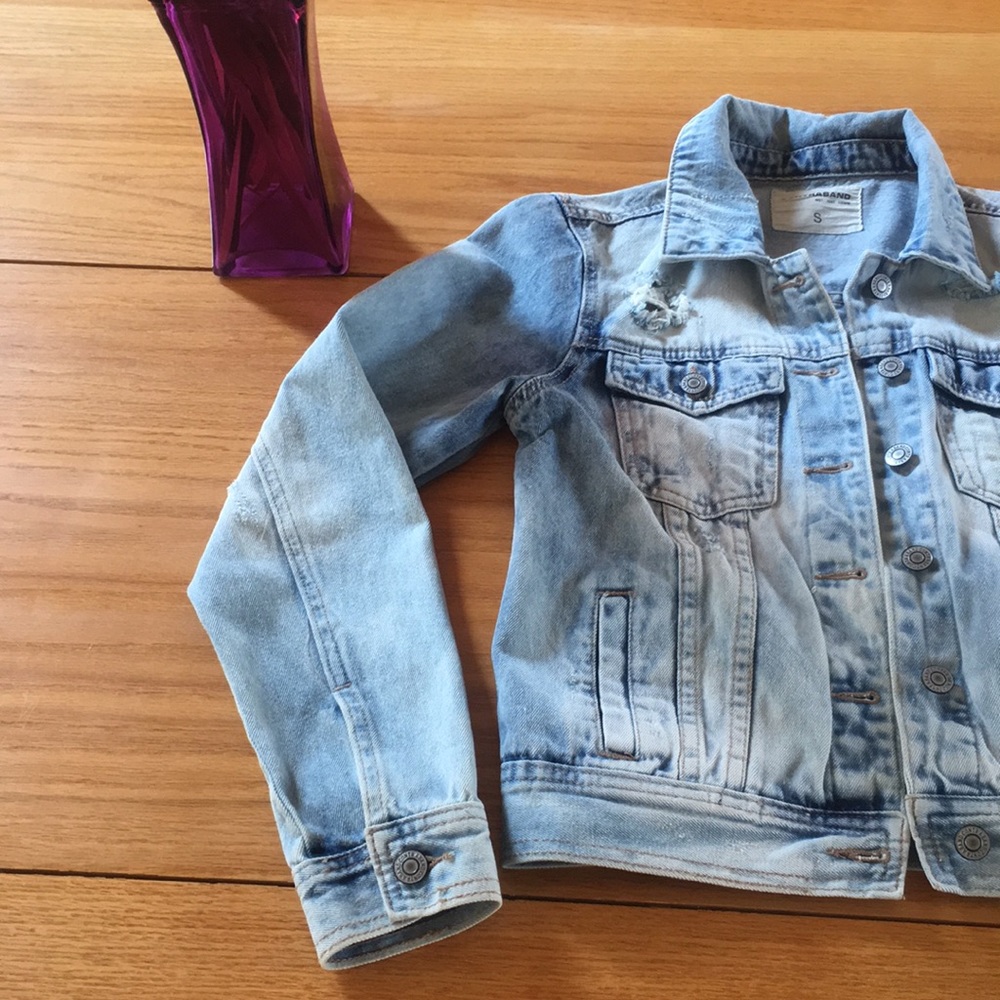 Denim Jacket ✨ - Picture 4 of 6